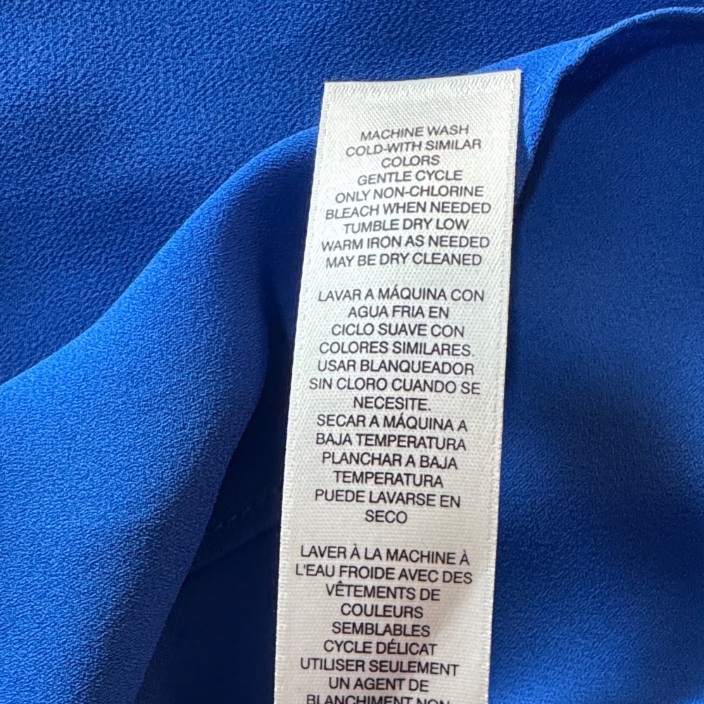 NWOT Chico’s Split Front Cobalt Blue Semi Sheer Tunic Top size 1 or Medium - Picture 11 of 16